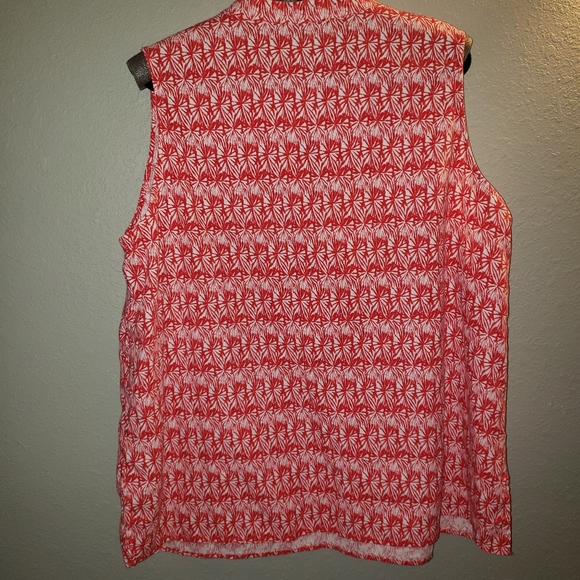 Sleeveless top - Picture 2 of 4